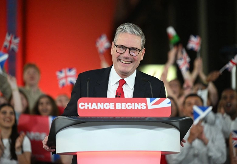 Keir Starmer speaks during UK election campaign amid growing pressure on Labour Party first image
